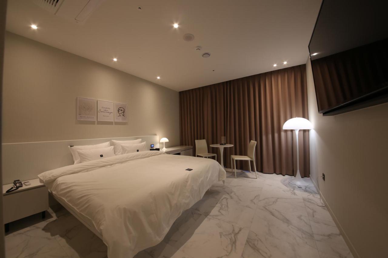 Zam101 Hotel Gimhae Eksteriør bilde